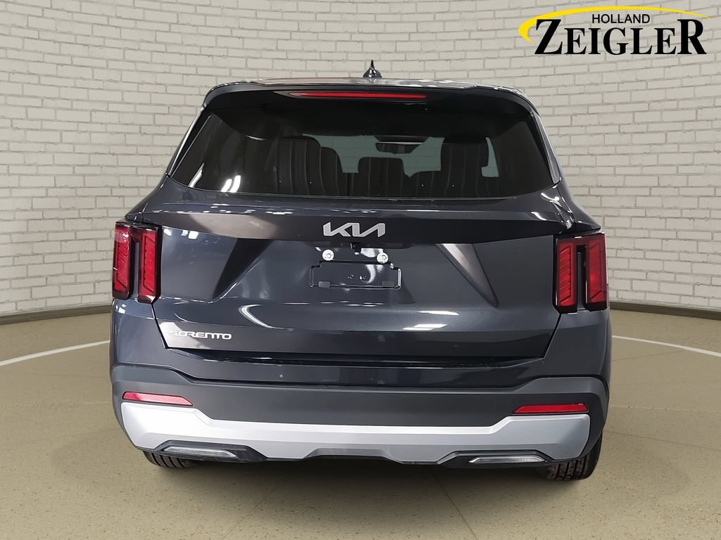 New 2026 Kia Sorento LX FWD image 5
