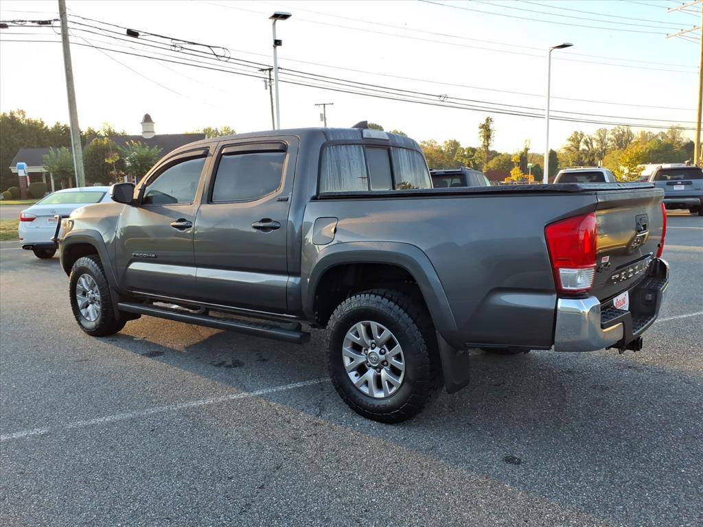 Used 2017 Toyota Tacoma SR5 w/ Tow Package AWD/4WD image 12