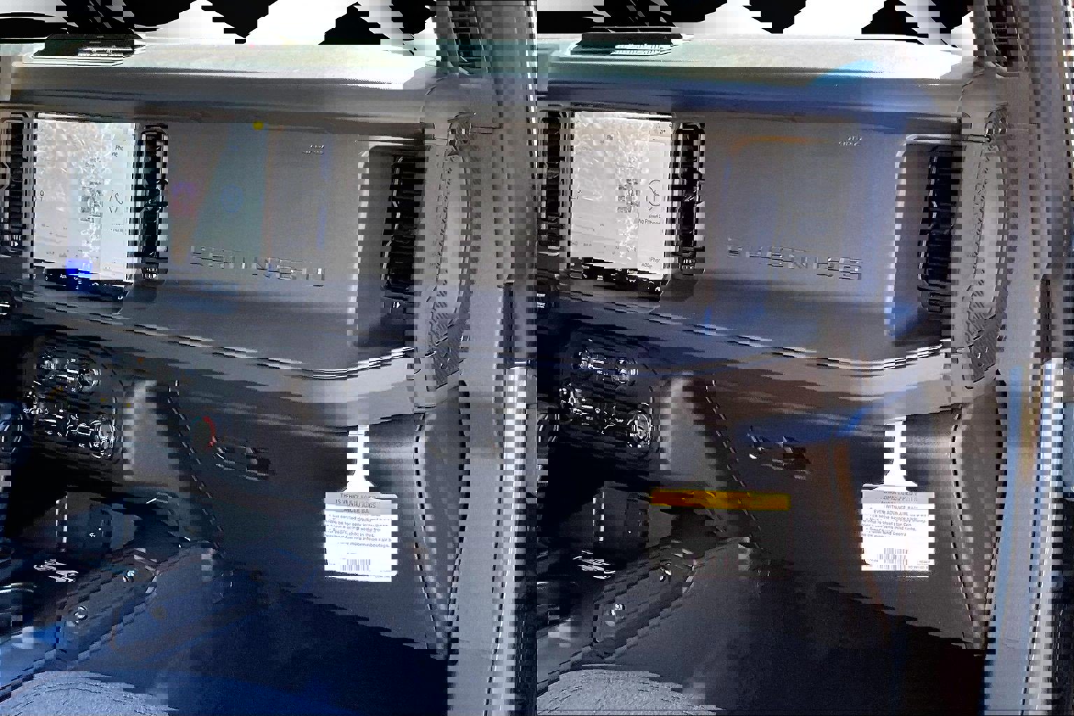 New 2025 Ford Bronco 2-Door image 26