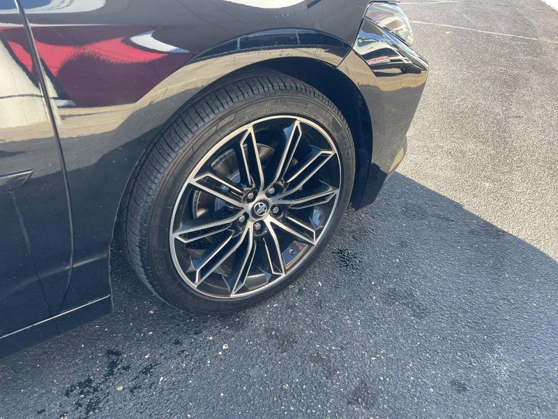 Used 2019 Toyota Avalon Touring w/ All Weather Liner Package image 7