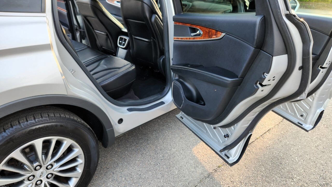 Used 2016 Lincoln MKX Select w/ Select Plus Package image 37