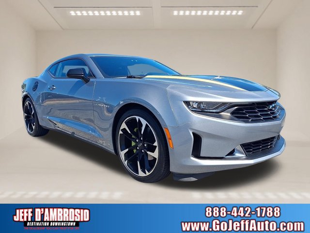Used 2023 Chevrolet Camaro LT RWD image 1