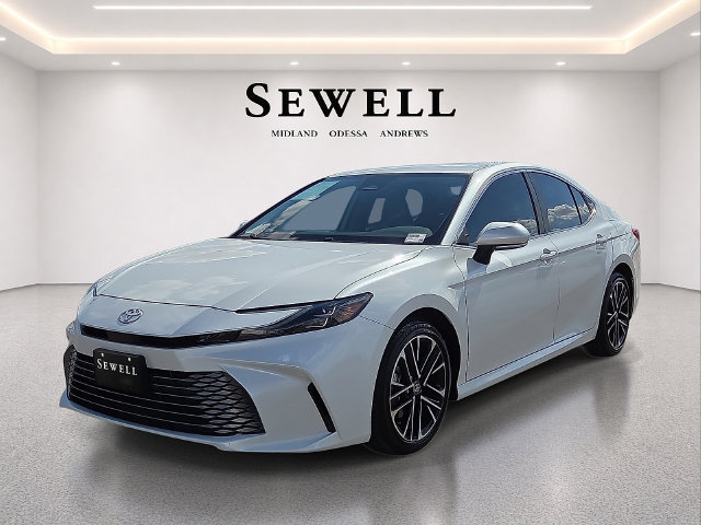 Used 2025 Toyota Camry XLE