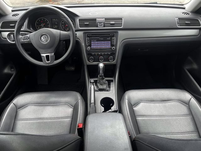 Used 2015 Volkswagen Passat 1.8T Limited Edition FWD image 15