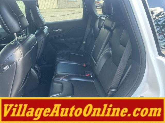 Used 2021 Jeep Cherokee Trailhawk w/ Trailer Tow Group AWD/4WD image 33