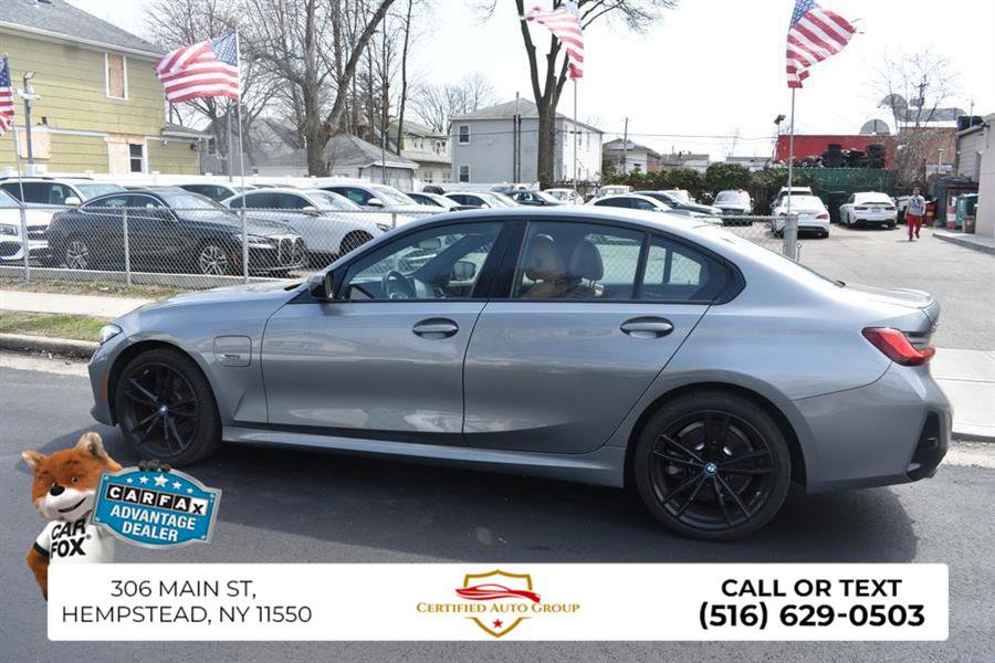 Used 2024 BMW 330e image 5