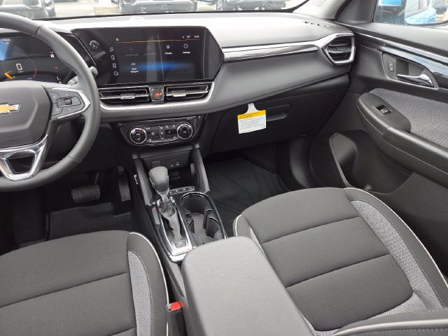 New 2026 Chevrolet TrailBlazer LT w/ Convenience Package AWD/4WD image 33