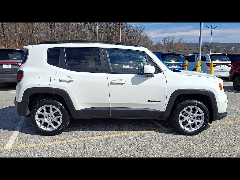 Certified 2021 Jeep Renegade Latitude image 9