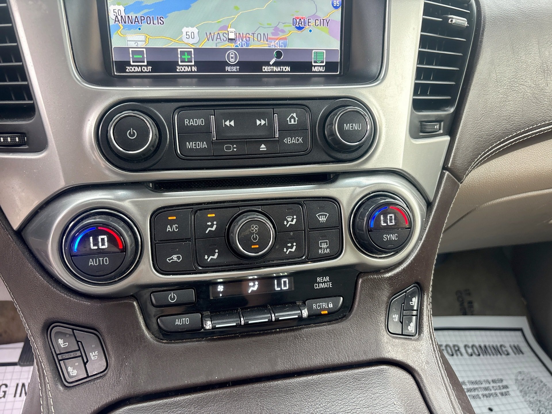 Used 2015 Chevrolet Suburban LTZ AWD/4WD image 17