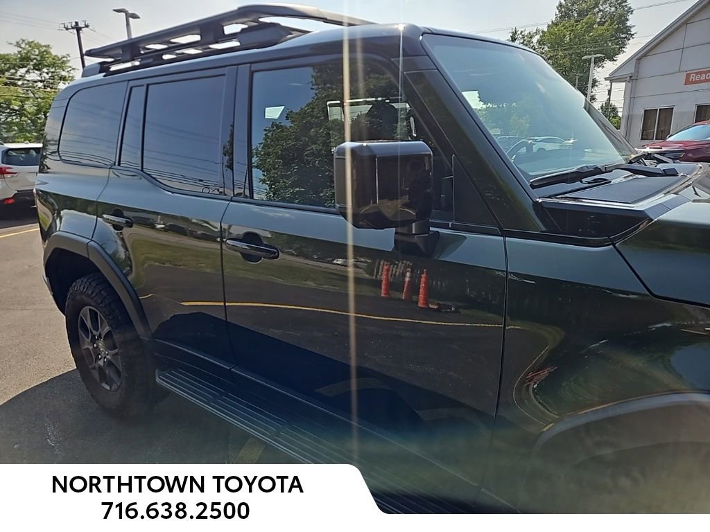 Used 2024 Lexus GX 550 image 2