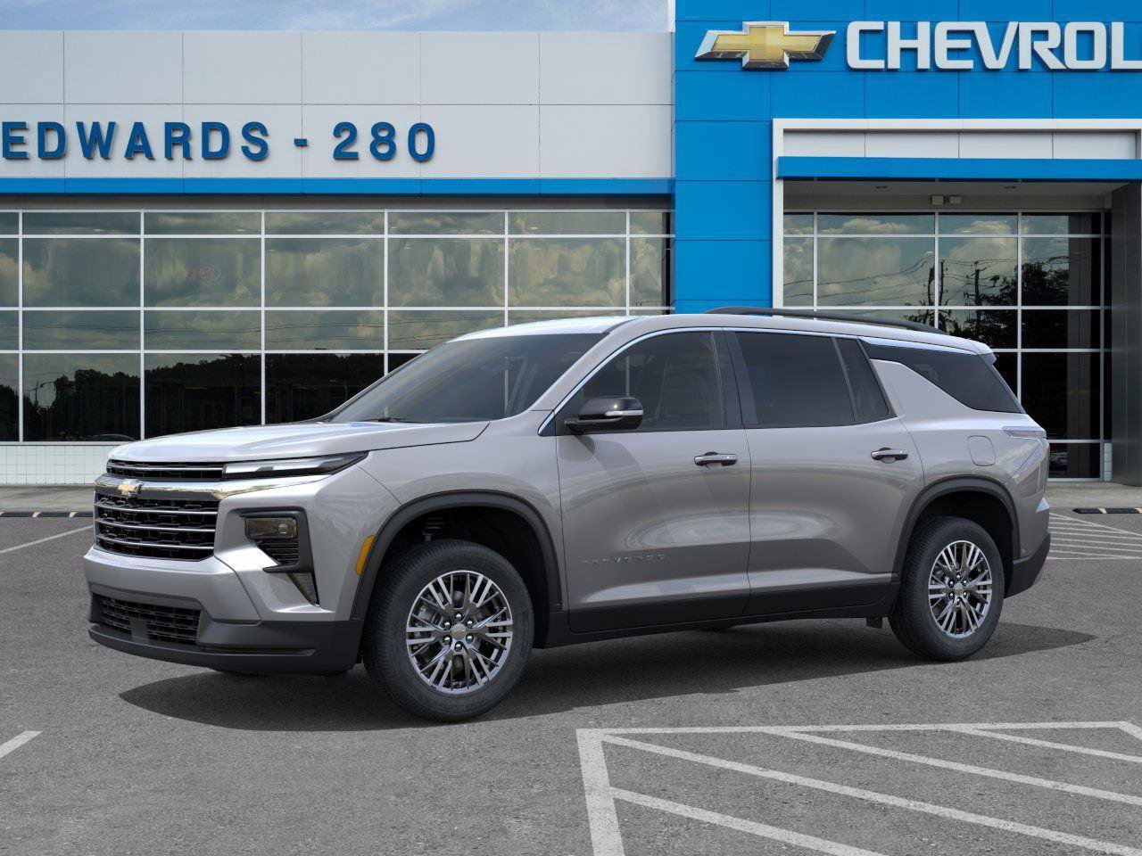 New 2026 Chevrolet Traverse LT w/ Driver Confidence Package image 2