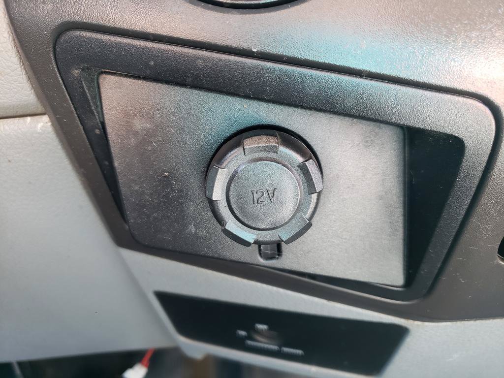 Used 2016 Ford F550 4x4 Regular Cab Super Duty image 17