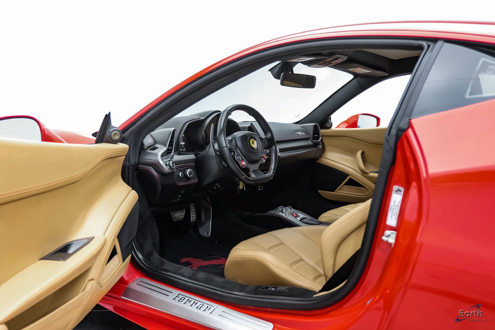 Used 2014 Ferrari 458 Italia Coupe RWD image 44