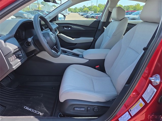 New 2025 Honda Accord SE image 5