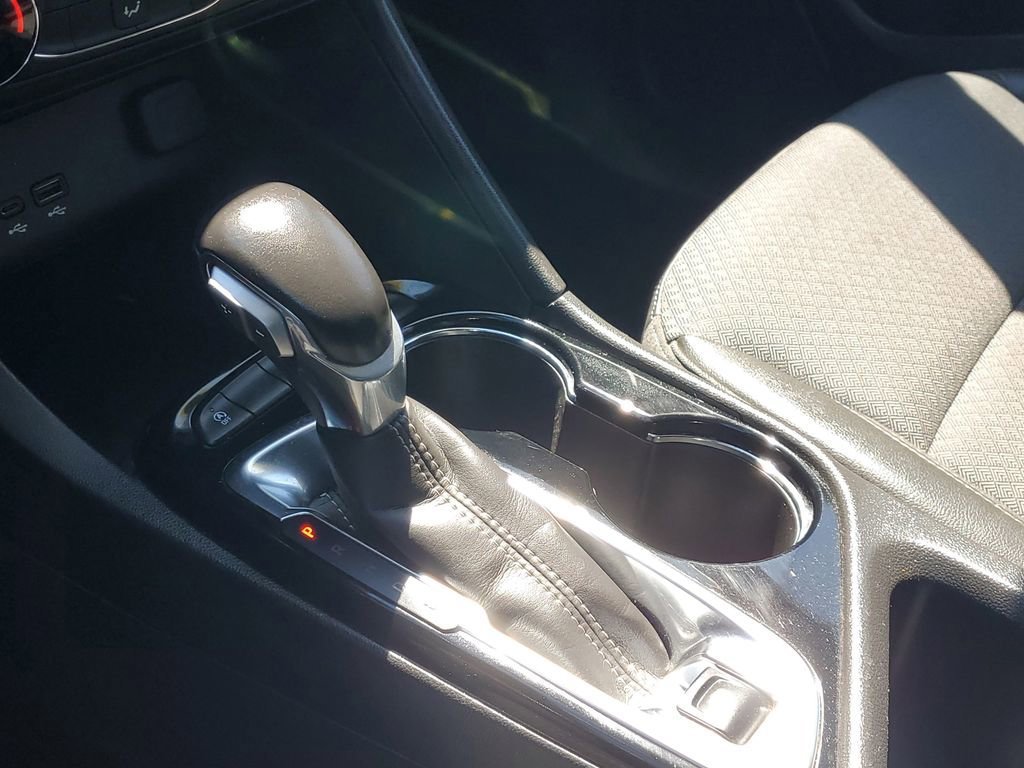 Used 2024 Buick Encore GX Preferred FWD image 30