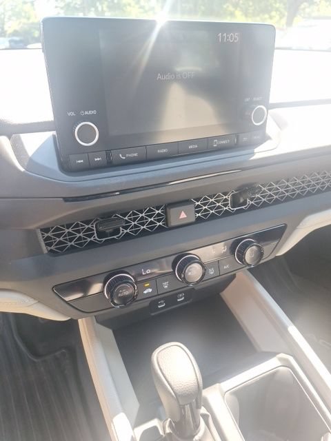 Used 2023 Honda Accord LX image 14
