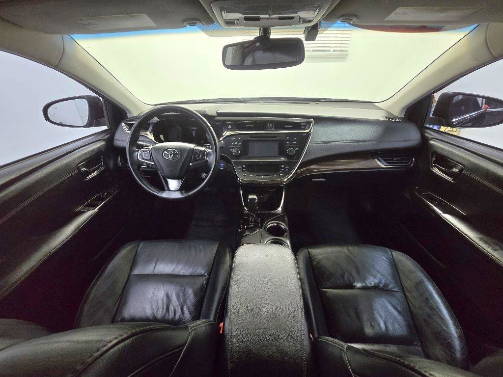 Used 2013 Toyota Avalon XLE Touring FWD image 13