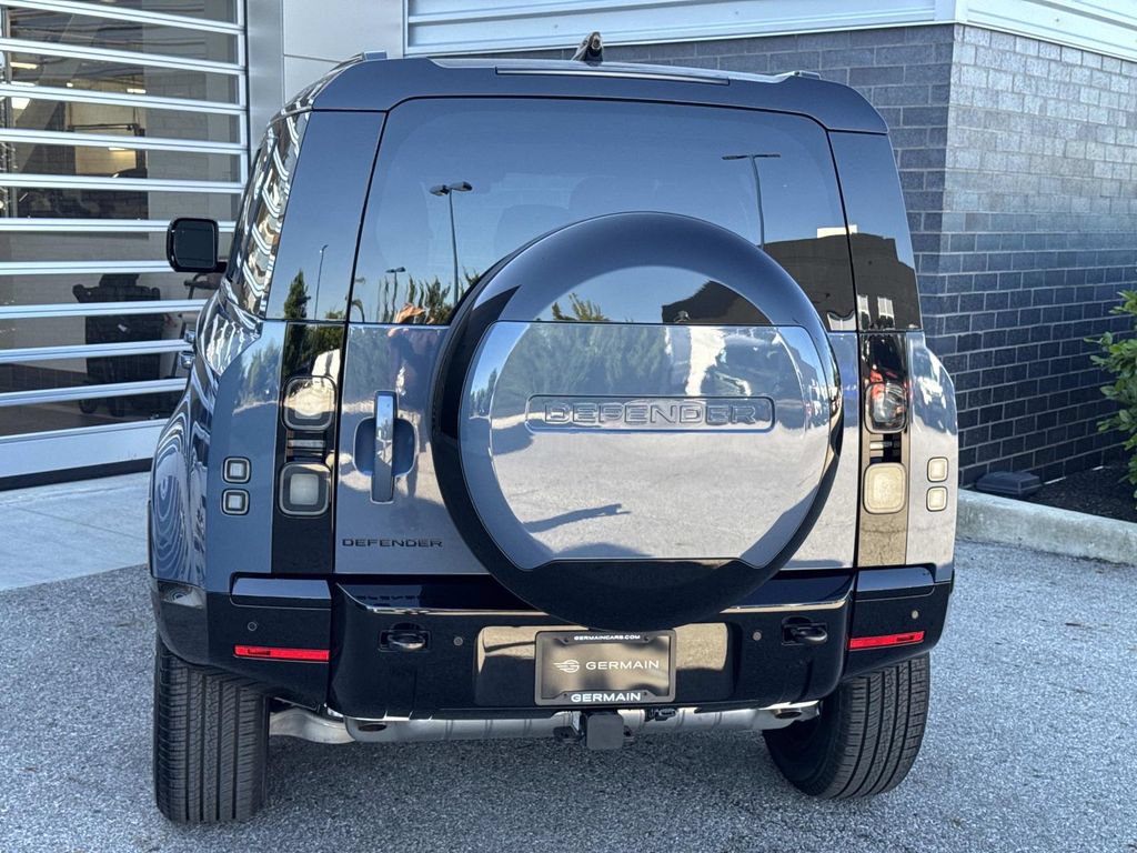 New 2026 Land Rover Defender 110 X-Dynamic SE AWD/4WD image 5