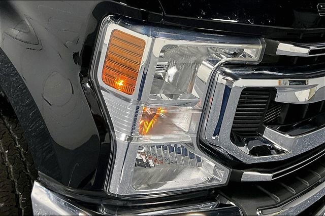 Used 2022 Ford F250 XLT w/ XLT Premium Package AWD/4WD image 27