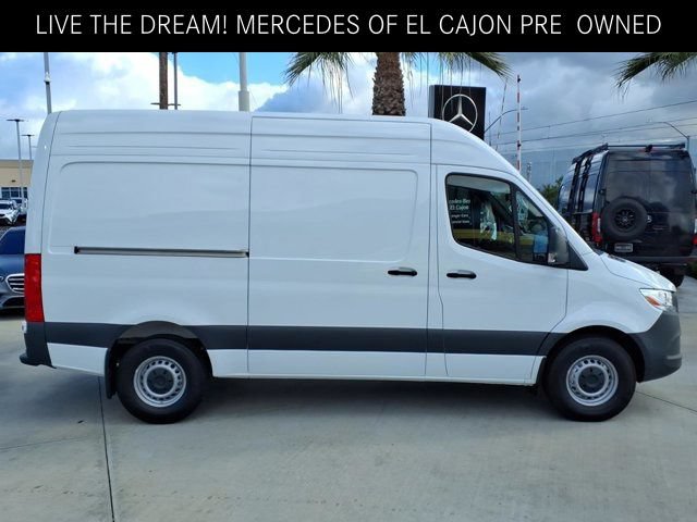 Used 2025 Mercedes-Benz Sprinter 2500 image 21