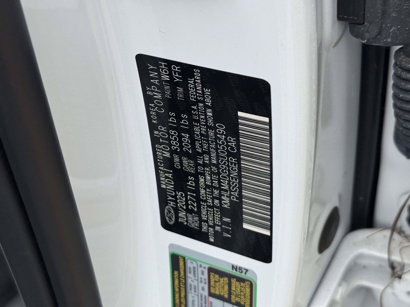 Used 2025 Hyundai Elantra Sport FWD image 33