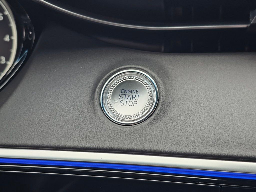 Used 2025 Genesis GV70 3.5T Sport w/ Sport Advanced Package image 17