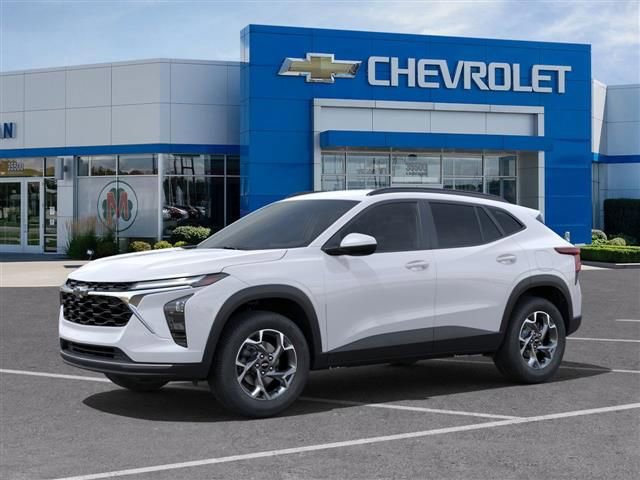 New 2025 Chevrolet Trax LT w/ Driver Confidence Package image 2