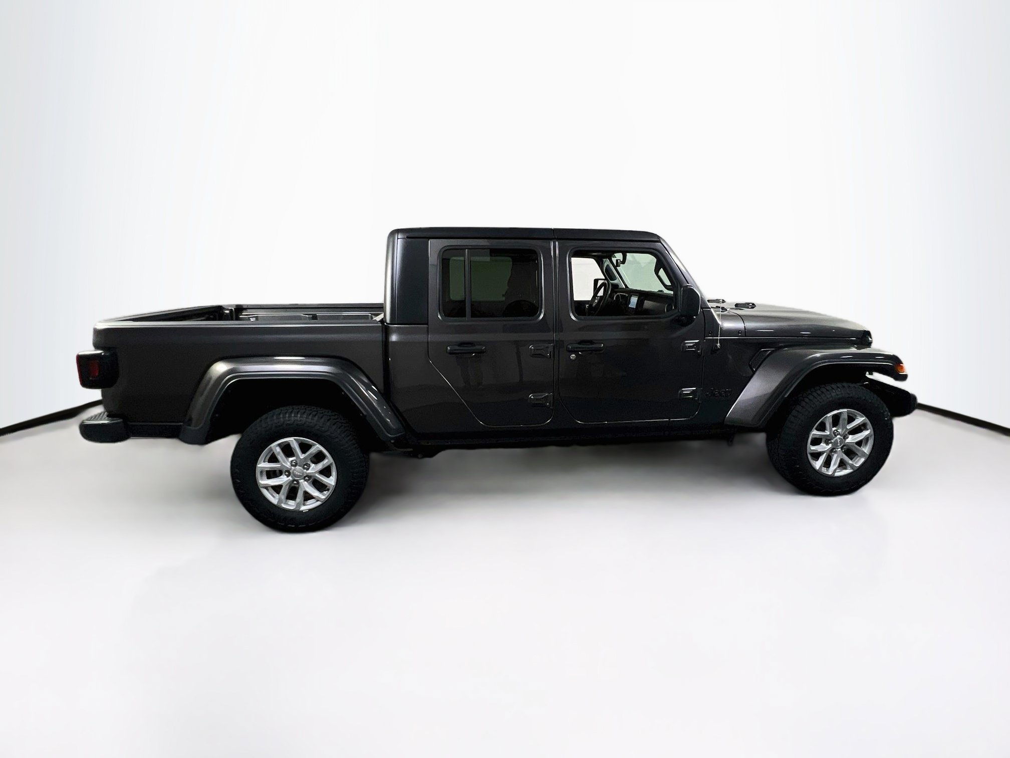 Used 2023 Jeep Gladiator Sport AWD/4WD image 4