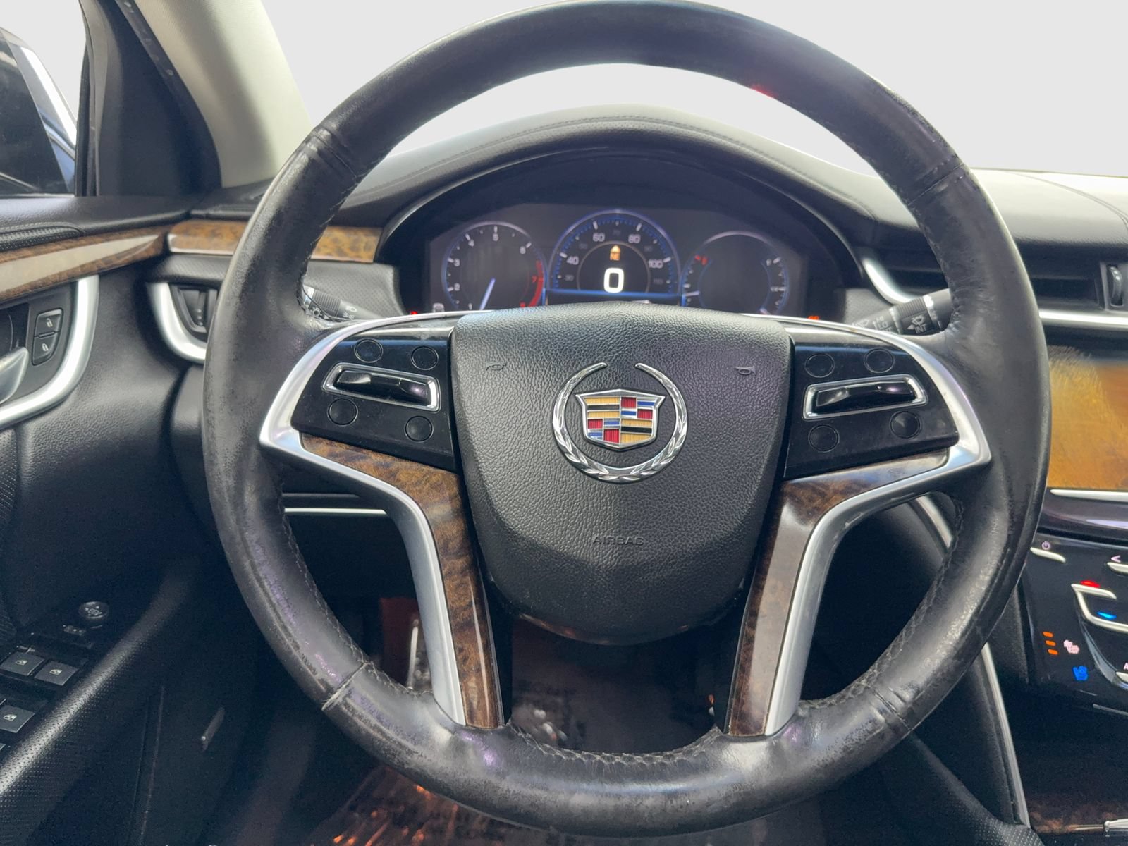 Used 2013 Cadillac XTS Premium FWD image 19
