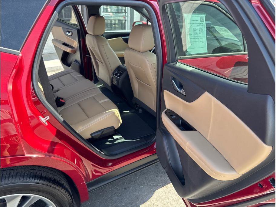 Used 2019 Chevrolet Blazer Premier w/ Sun and Wheels Package FWD image 7
