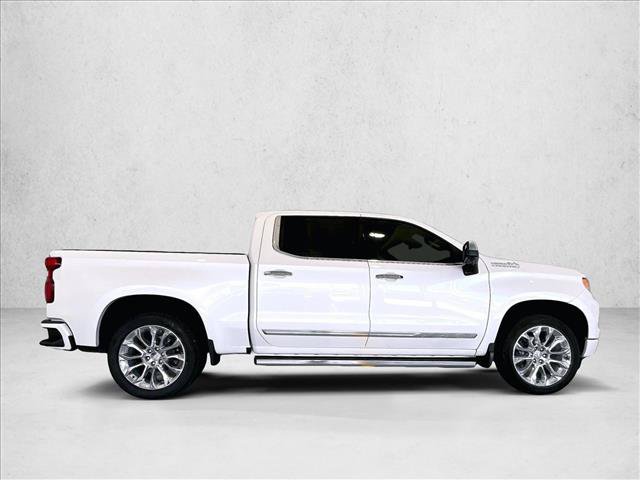 Used 2023 Chevrolet Silverado 1500 High Country w/ High Country Premium Package AWD/4WD image 5