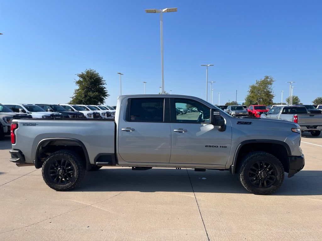 Used 2025 Chevrolet Silverado 2500 LT w/ Trail Boss Package AWD/4WD image 6