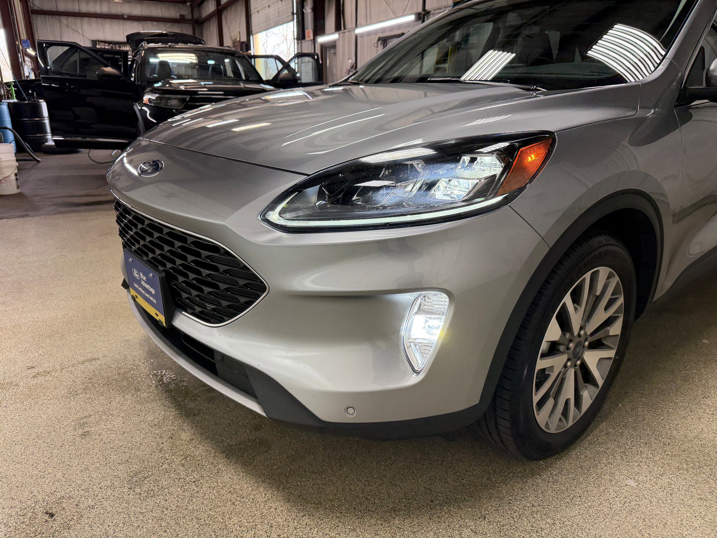 Certified 2022 Ford Escape Titanium AWD/4WD image 33
