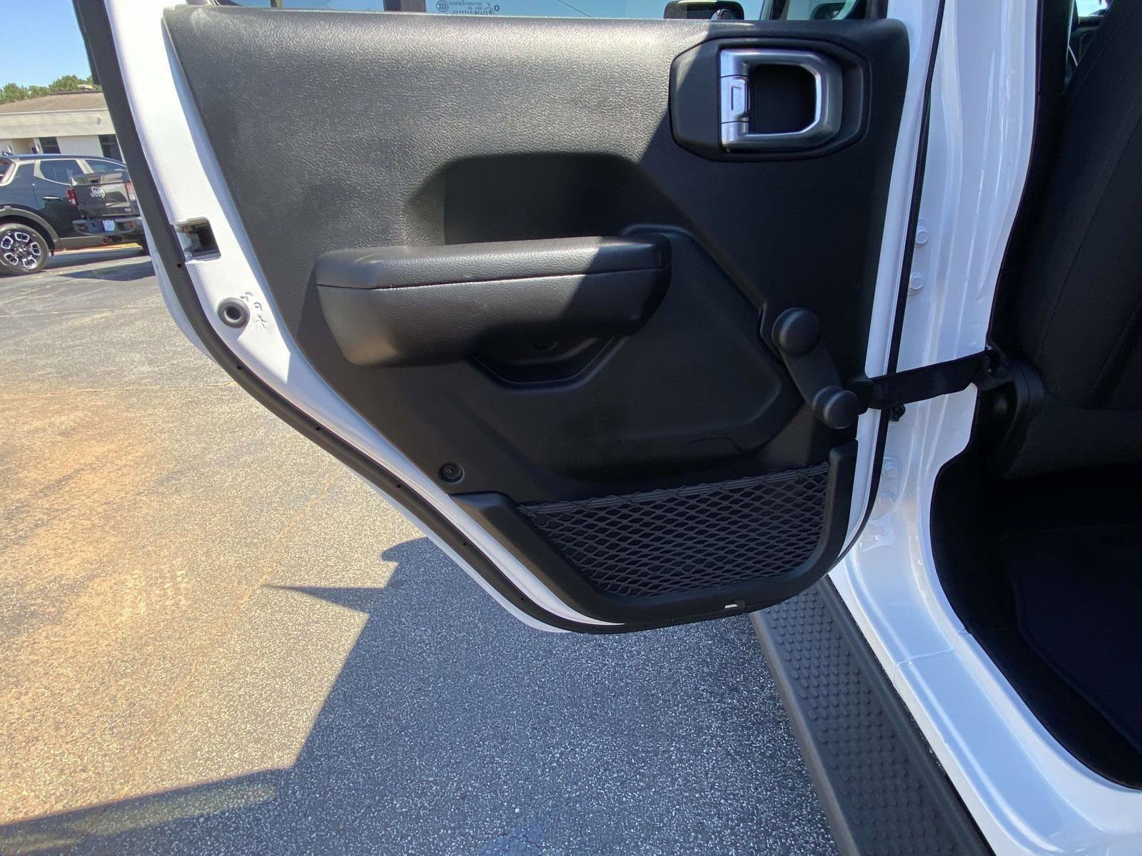 Used 2020 Jeep Wrangler Unlimited Sport image 22