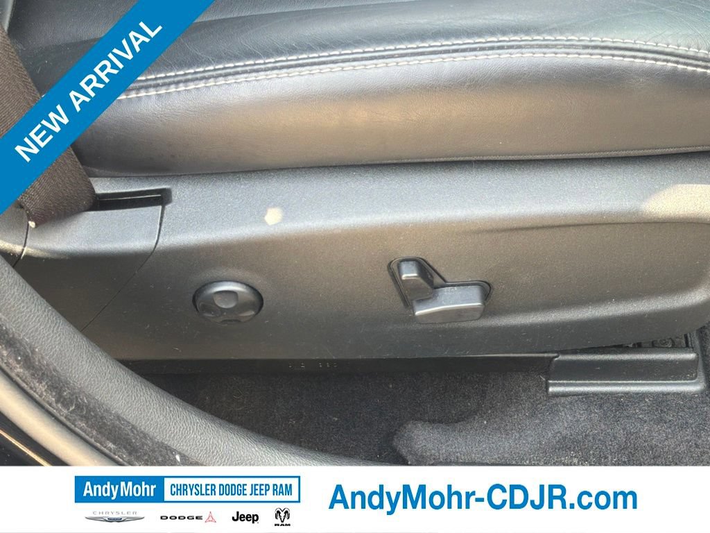 Used 2014 Chrysler 300 S w/ Light Group RWD image 21