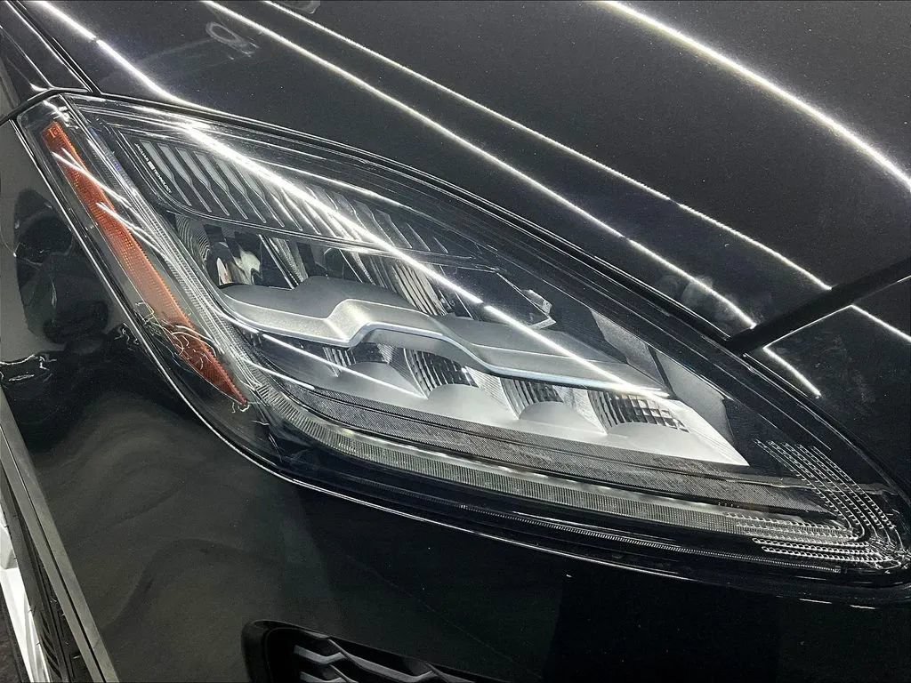 Used 2020 Jaguar E-PACE SE AWD/4WD image 32