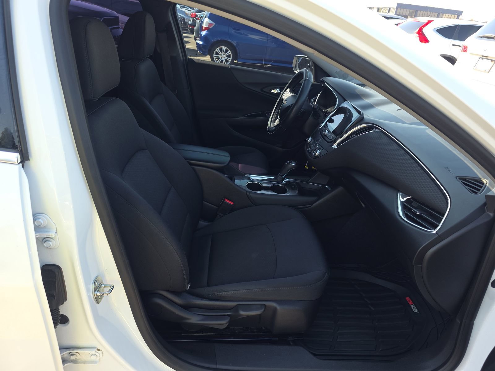 Used 2016 Chevrolet Malibu LT image 8