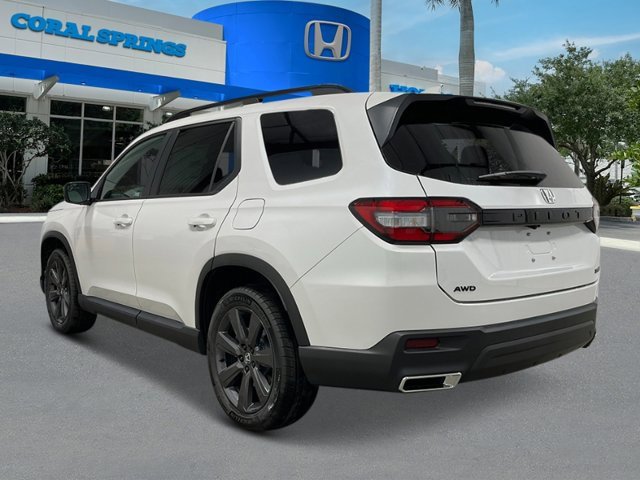 New 2025 Honda Pilot Sport image 3