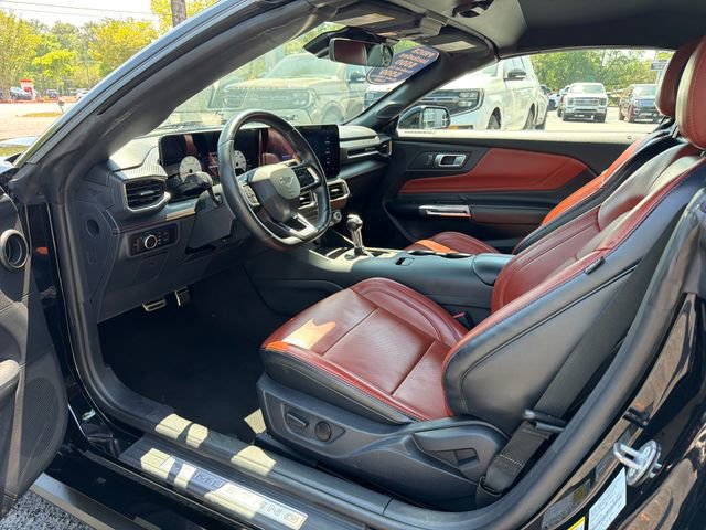 Used 2024 Ford Mustang Premium RWD image 9