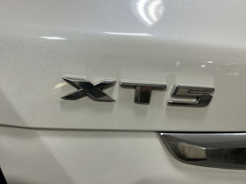 Used 2020 Cadillac XT5 Sportv image 32