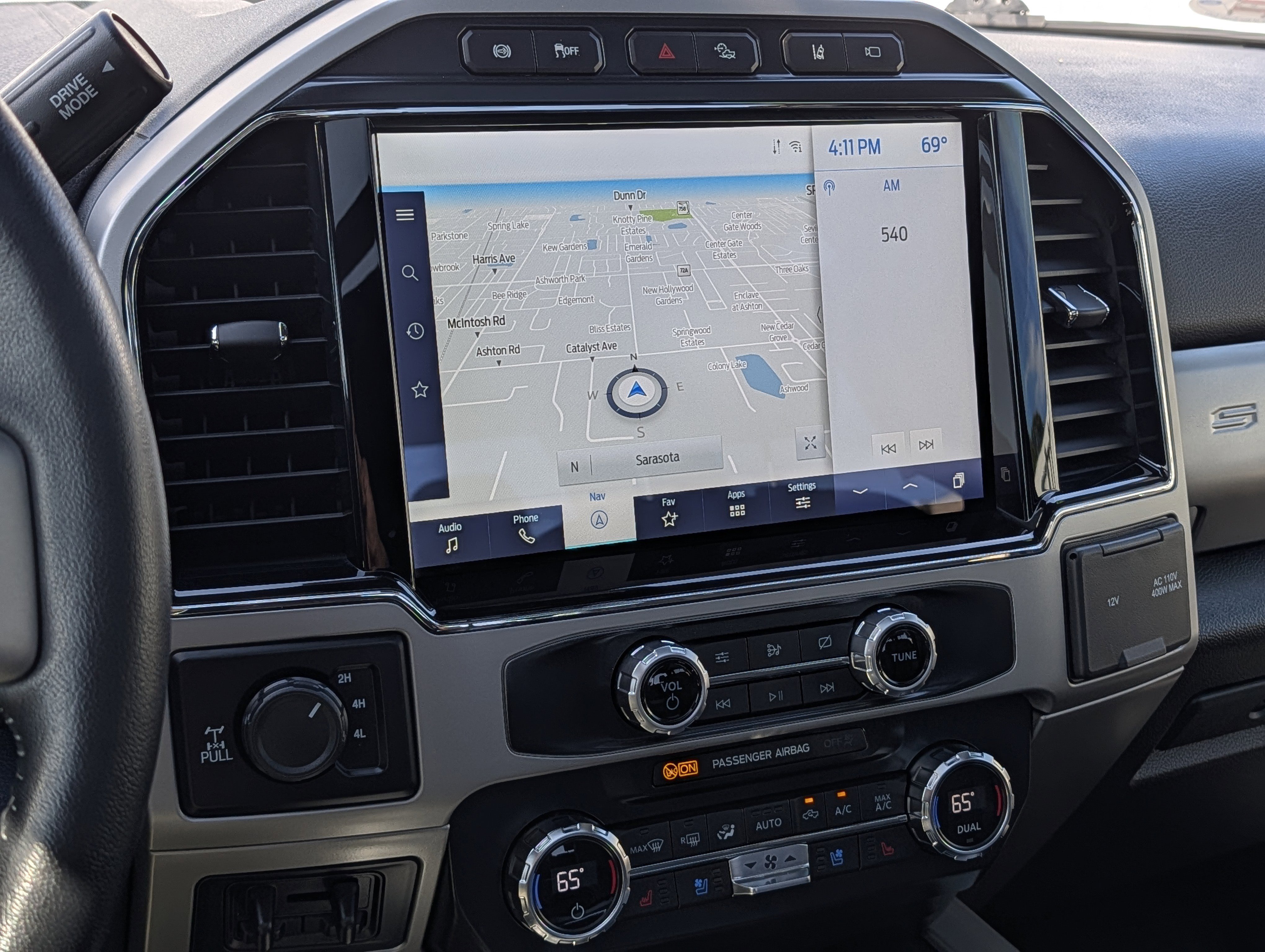 Used 2022 Ford F250 Lariat w/ Tremor Off-Road Package image 30