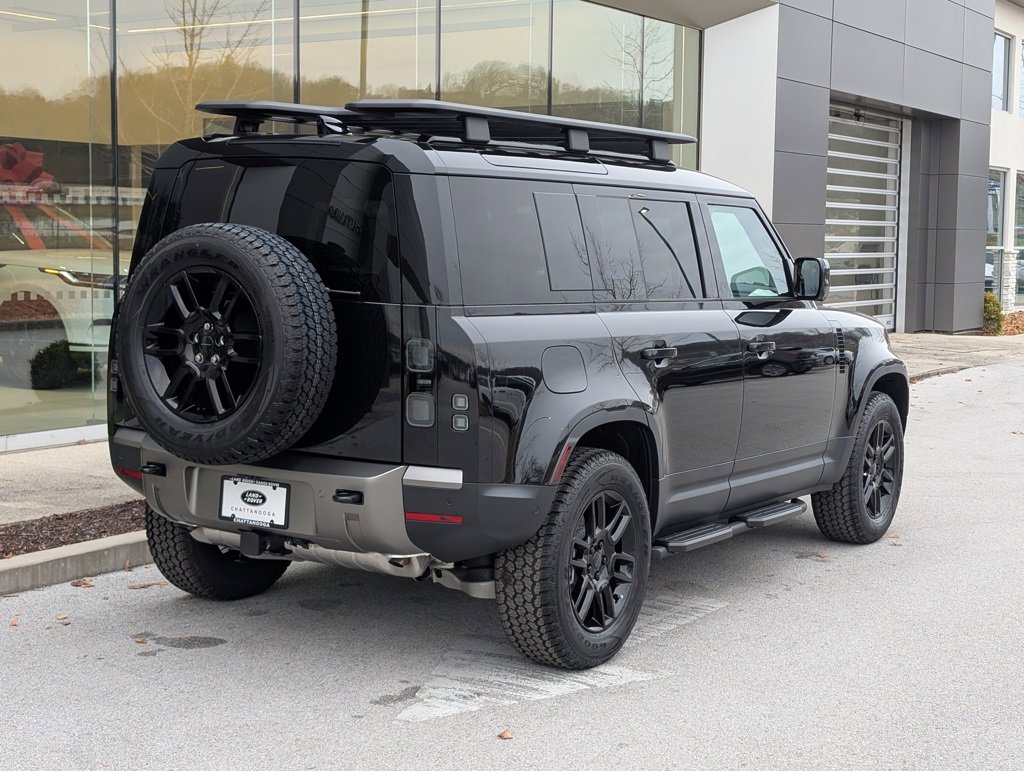 New 2026 Land Rover Defender 110 S image 8