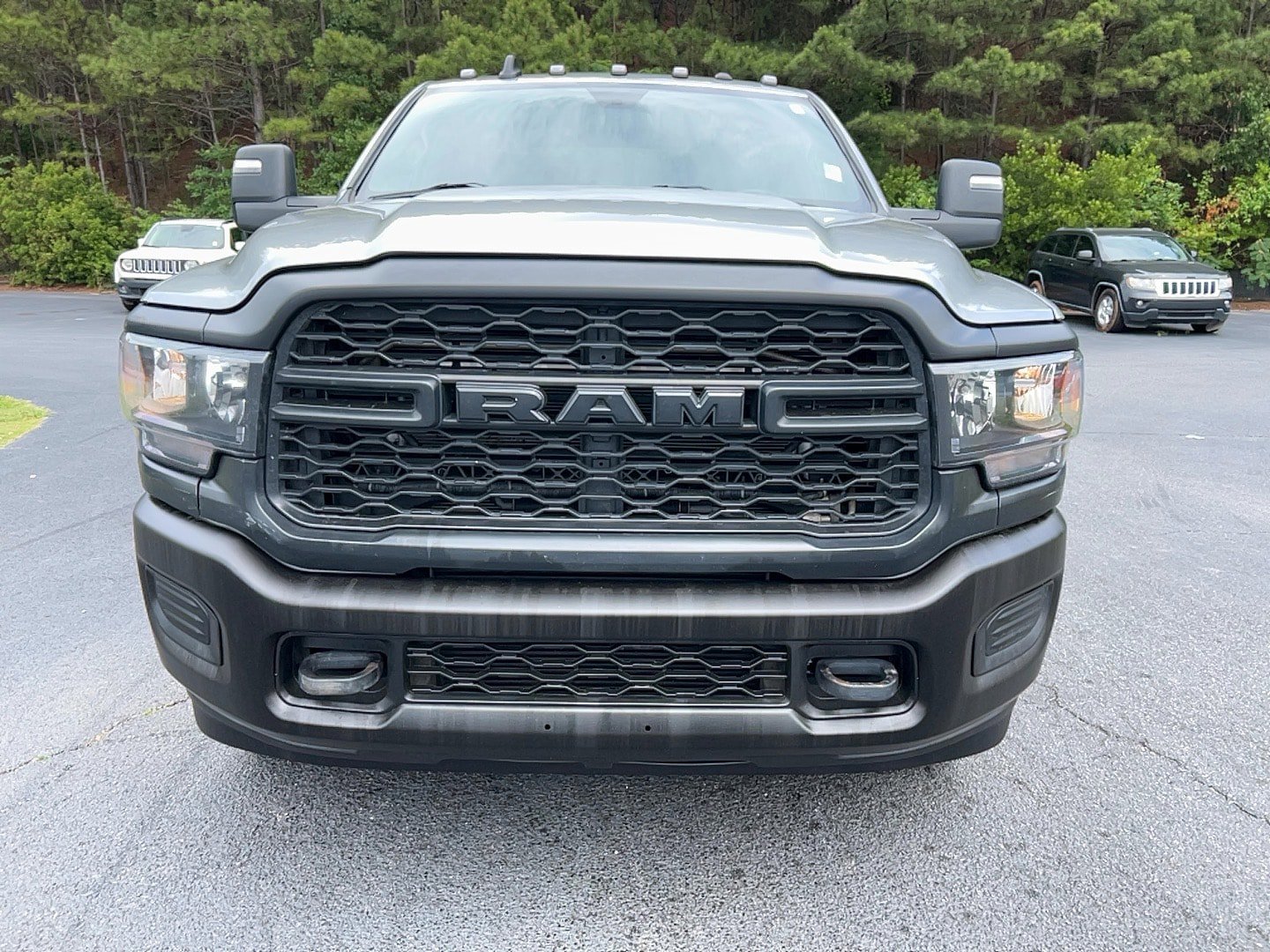 Used 2024 RAM 3500 Tradesman AWD/4WD image 2