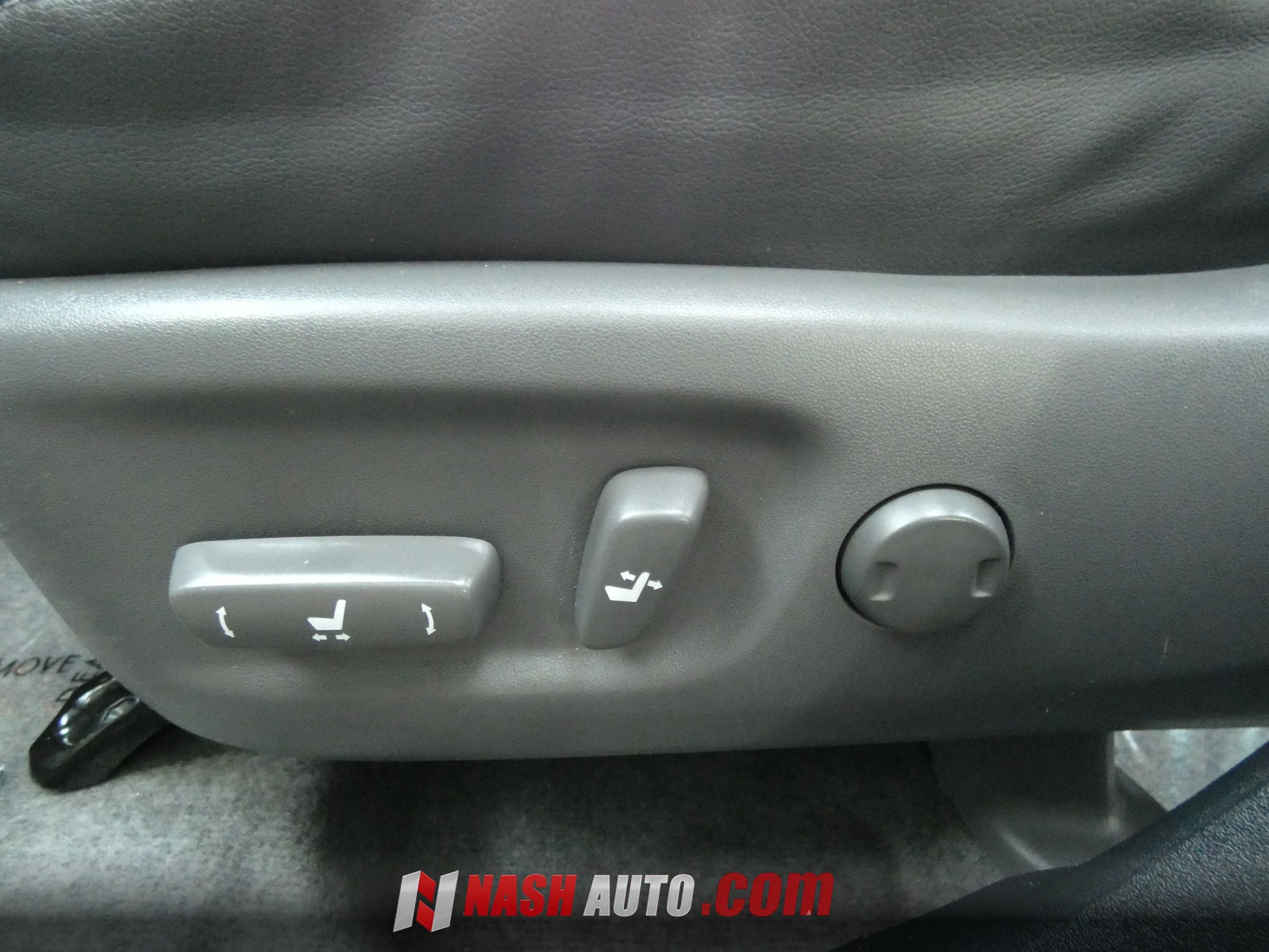 Used 2014 Toyota Prius Four w/ Solar Roof Package FWD image 45