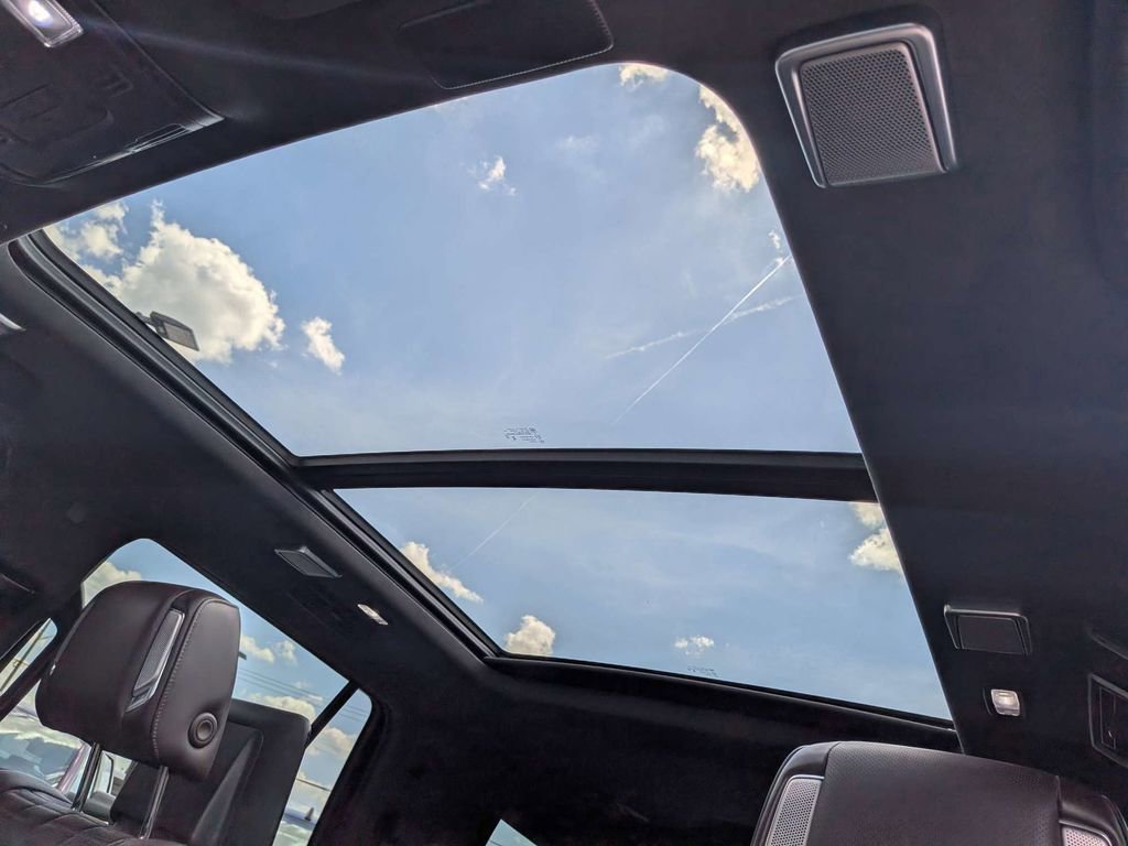 Used 2024 Cadillac Escalade Sport Platinum w/ LPO, ONYX Package AWD/4WD image 24