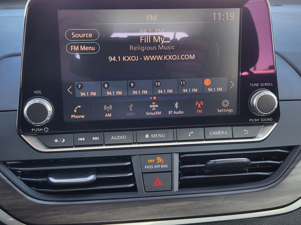 Used 2025 Nissan Altima 2.5 SV image 18