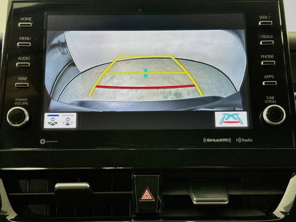 Used 2021 Toyota Camry XLE FWD image 16