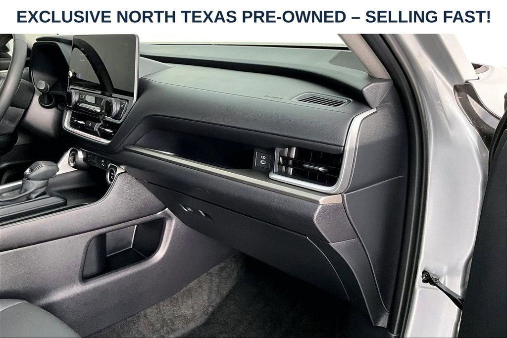 Used 2025 Toyota Grand Highlander FWD image 21