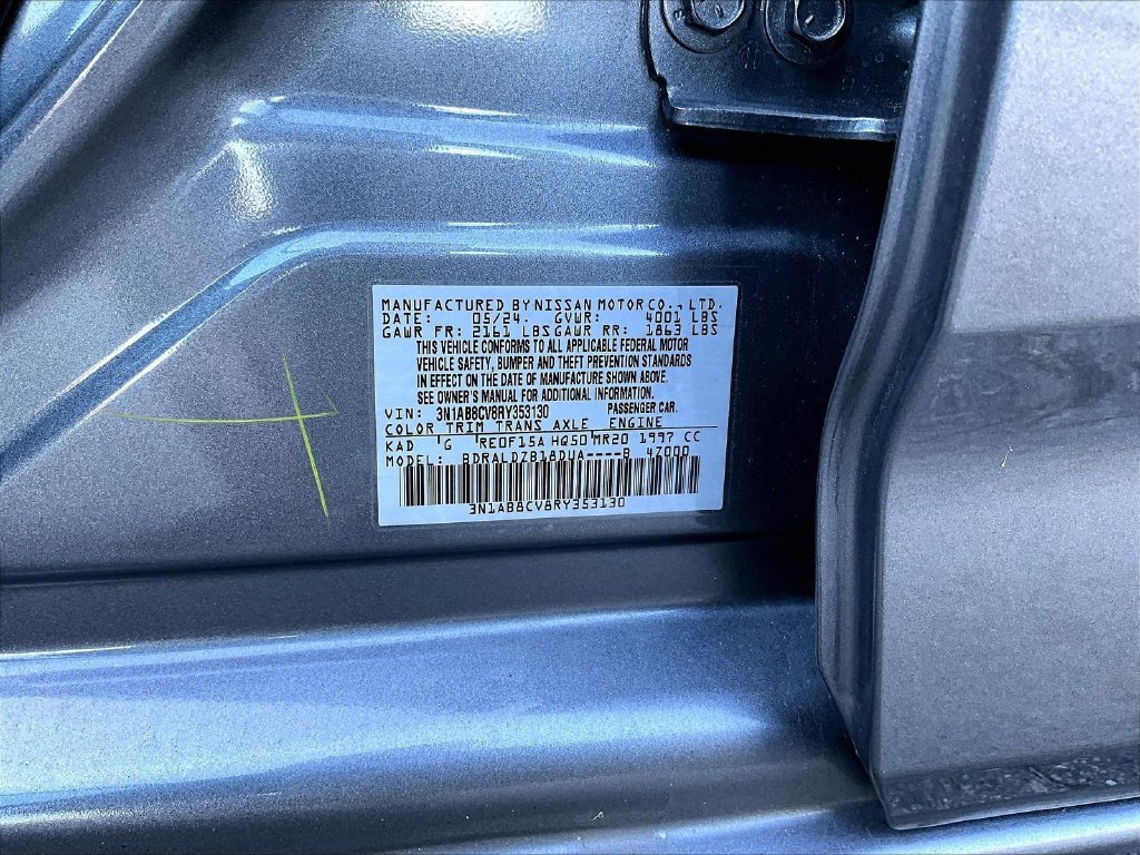Used 2024 Nissan Sentra SV FWD image 9