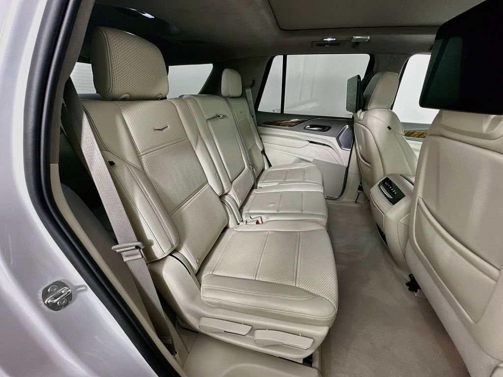 Used 2023 Cadillac Escalade Premium Luxury Platinum RWD image 30